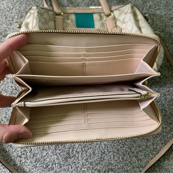 Coach Signature Stripe Khaki Emerald green shoulder Crossbody wallet Bundle EUC - Picture 5 of 11
